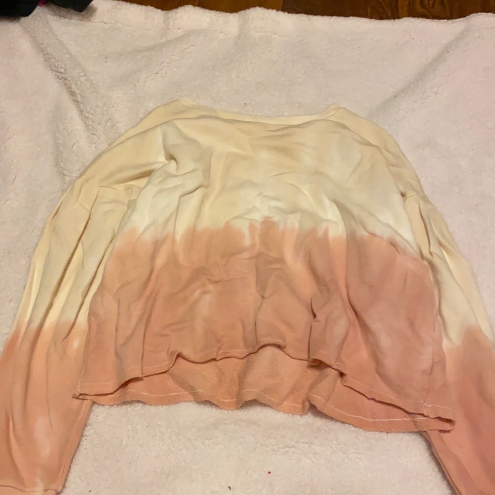 American eagle white and pink sweater